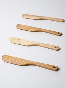 Wooden spreading knives