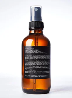 Woody room spray