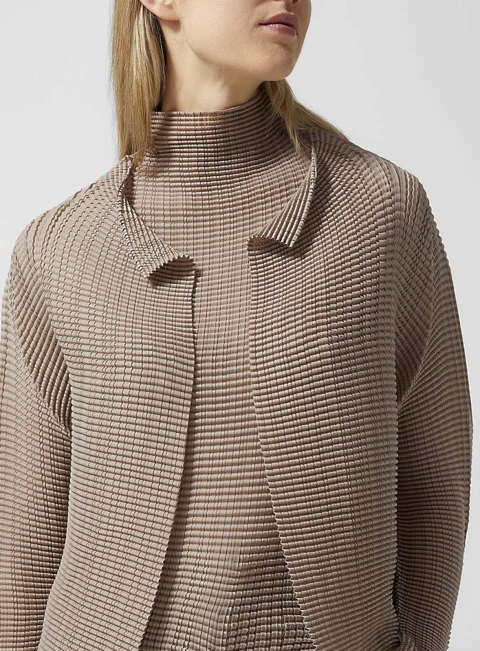 Wooly Pleats cardigan