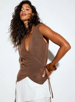 Wraparound vest