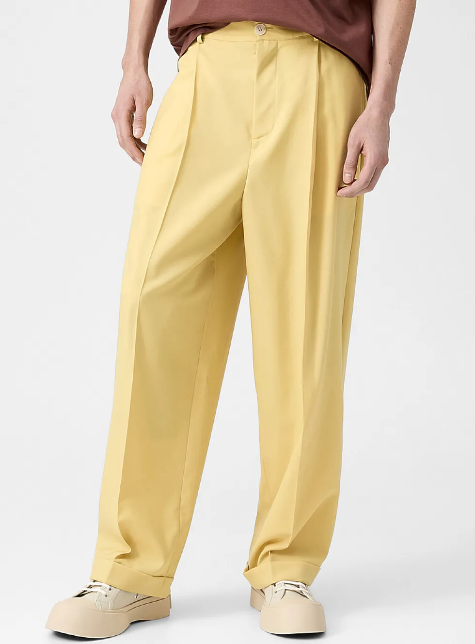Yellow wide-cuffed pant