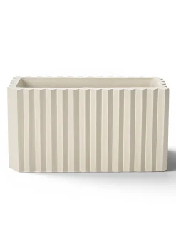 Zigzag rectangular indoor/outdoor planter