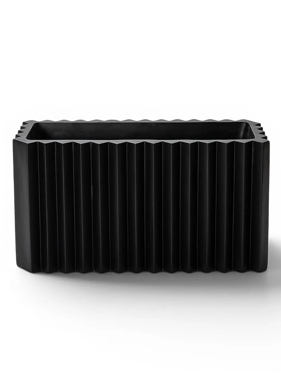 Zigzag rectangular indoor/outdoor planter
