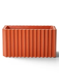 Zigzag rectangular indoor/outdoor planter