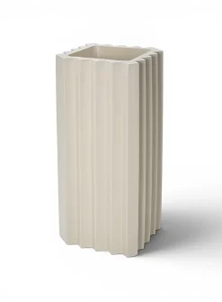 Zigzag triangular bands indoor/outdoor planter