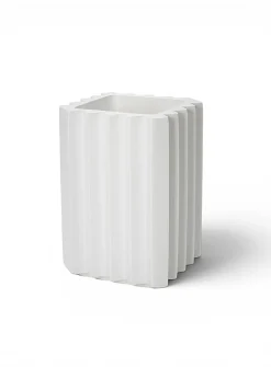 Zigzag triangular bands indoor/outdoor planter