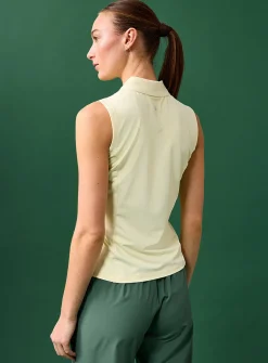 Zip-neck sleeveless piqué golf polo