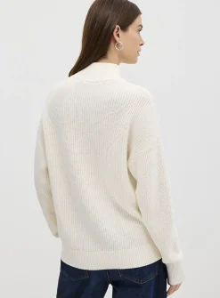 Zipped mock neck shaker rib sweater
