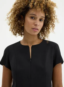 Zip-up slit-collar dress