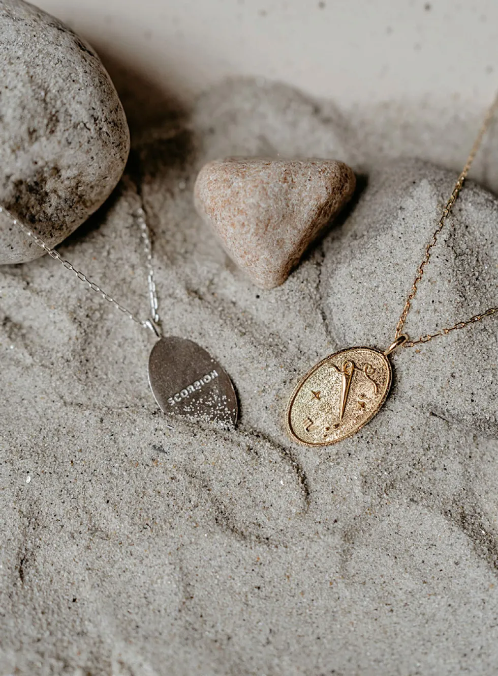 Zodiac sign gold pendant necklace
