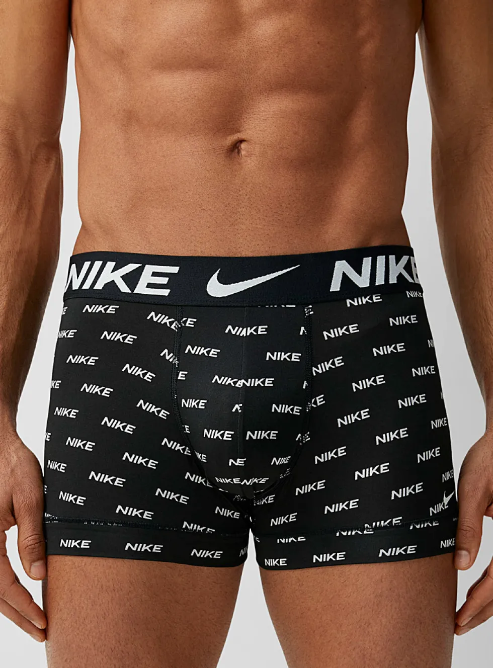 3" logo band trunks
