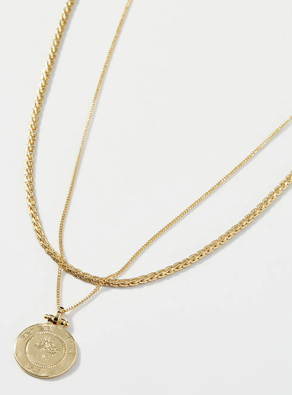 Antique pendant necklaces
