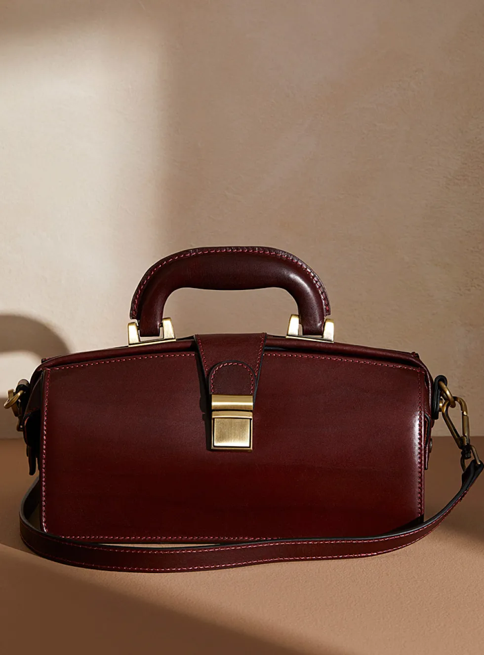 Apex structured handbag
