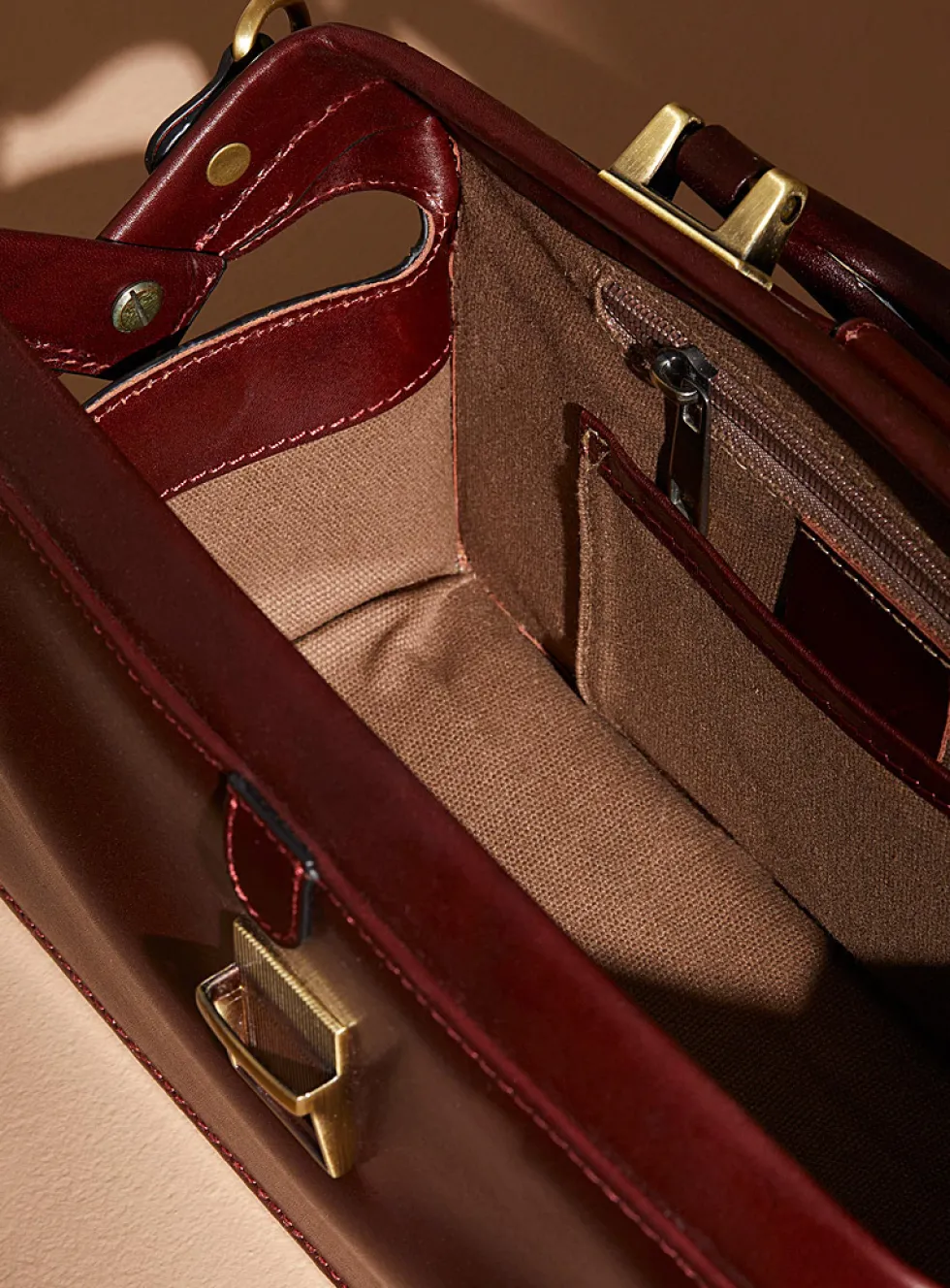 Apex structured handbag