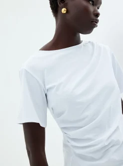 Asymmetrical hem pleated T-shirt