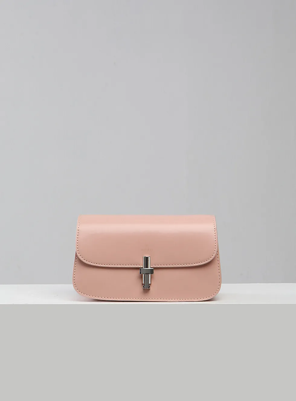 Aura crossbody bag