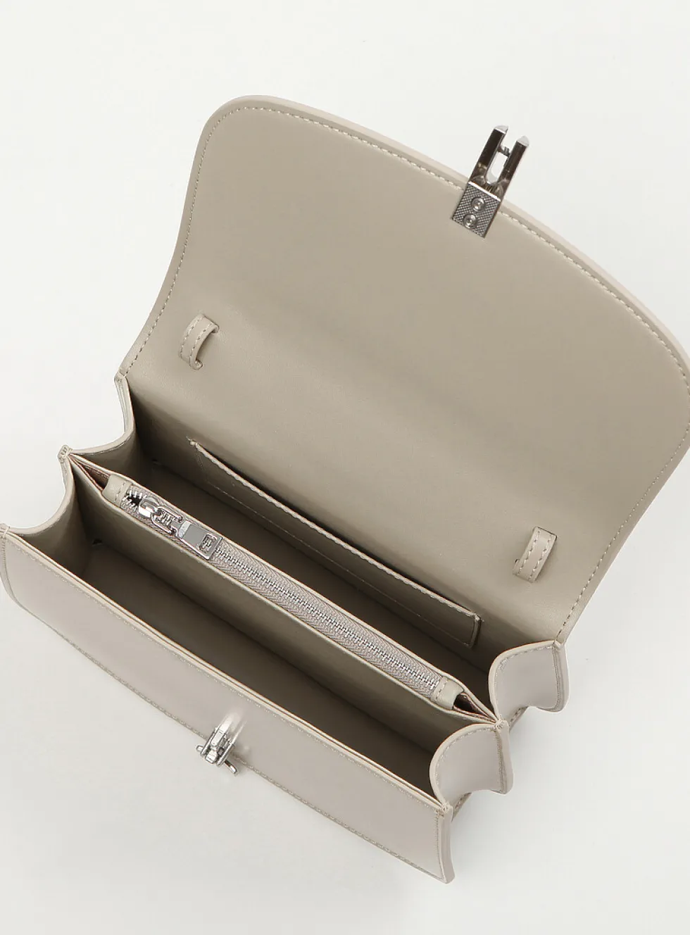 Aura handbag