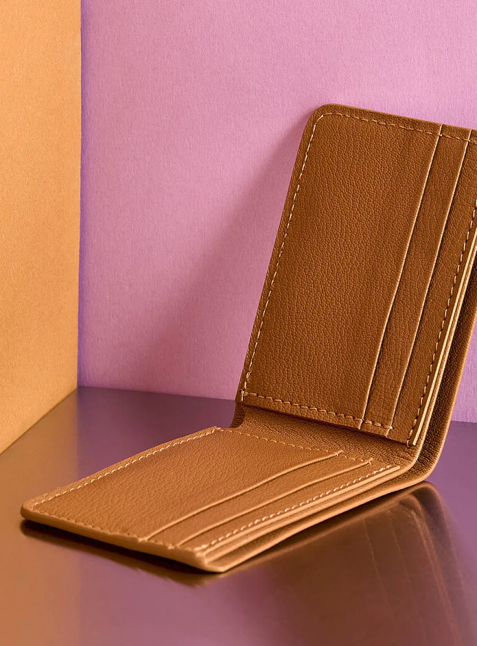 Bifold leather wallet