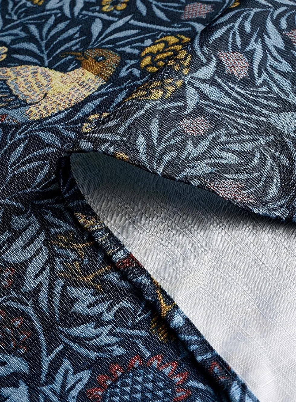 Birds tapestry blue tablecloth