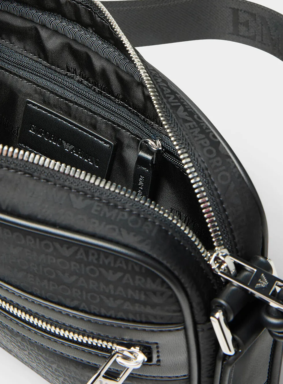 Black Beauty camera bag