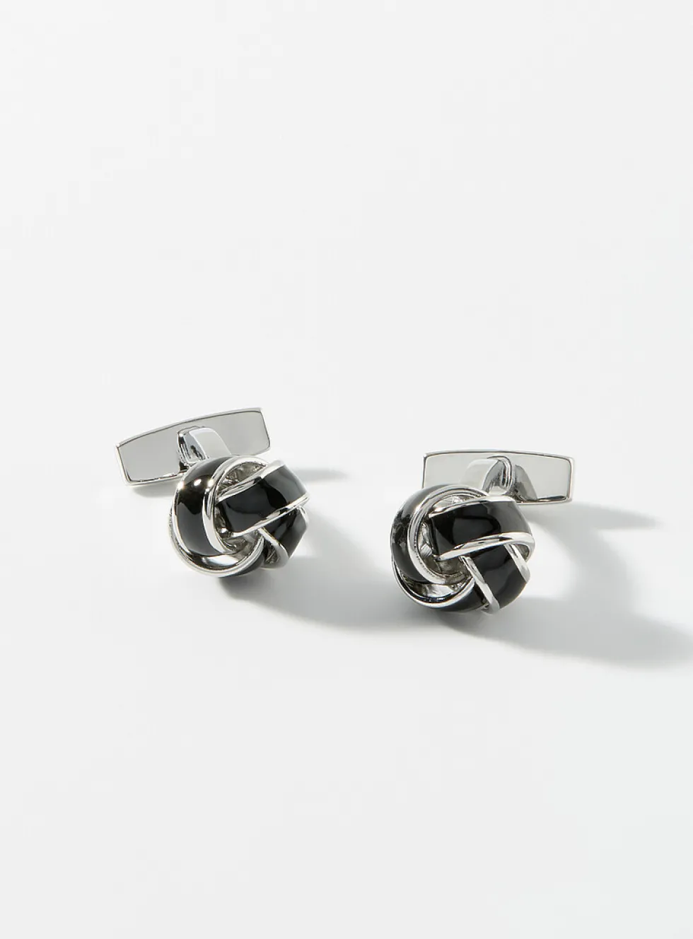 Black knot cufflinks