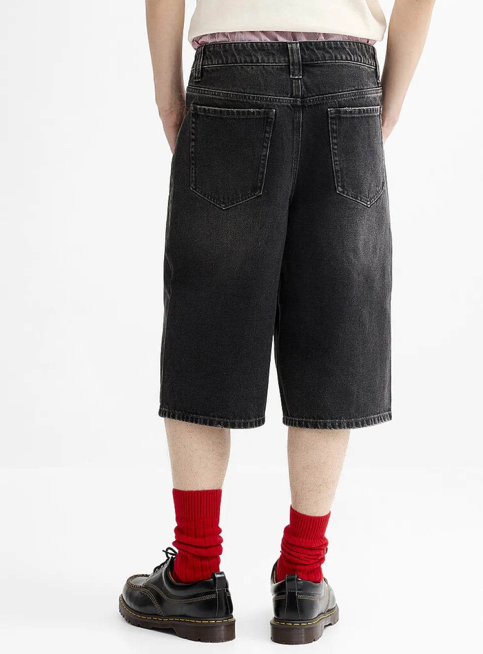 Black wash 14" jort