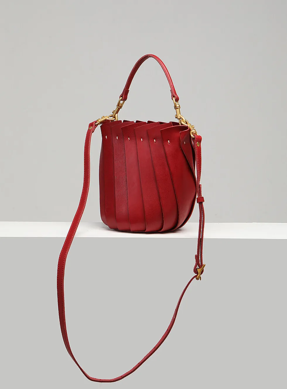 Bloom bucket bag