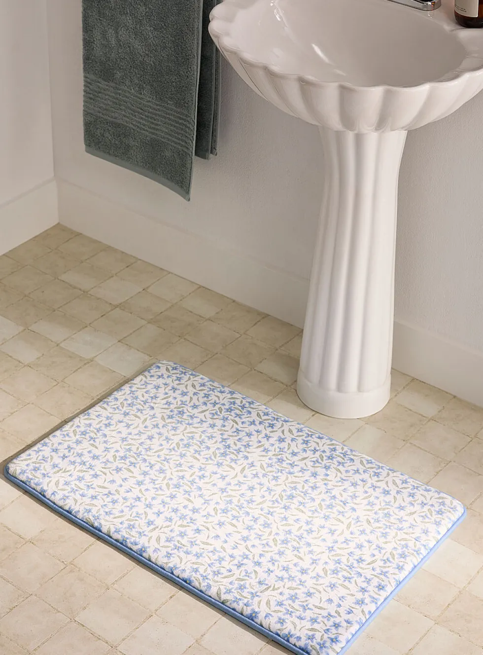 Blue flowers memory foam bath mat
