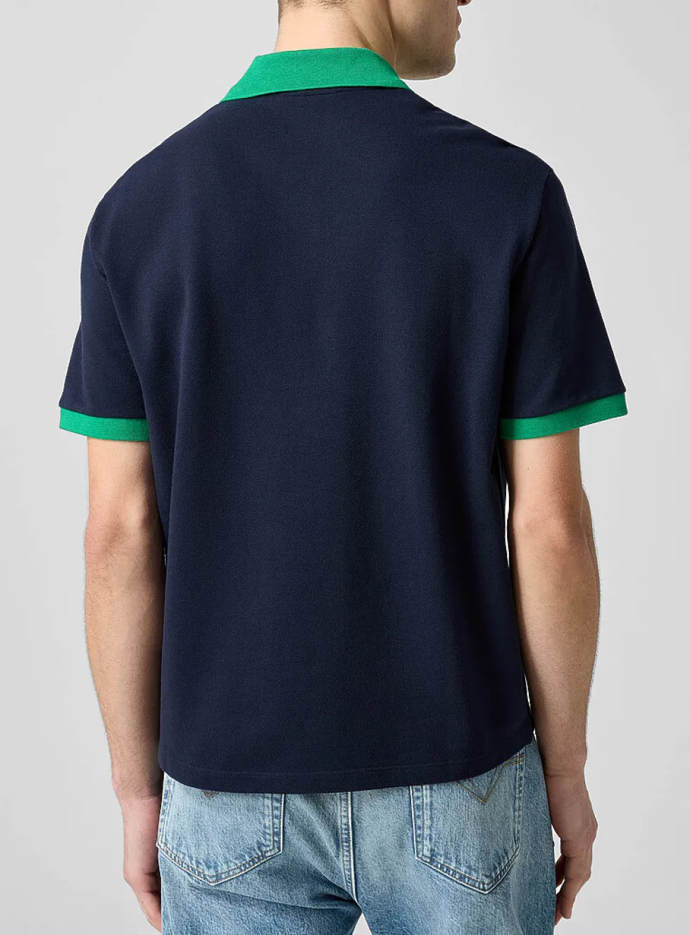 Contrasting collar piqué polo shirt