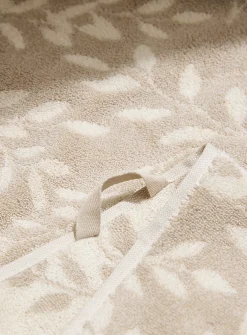 Contrasting leaves organic cotton reversible towels