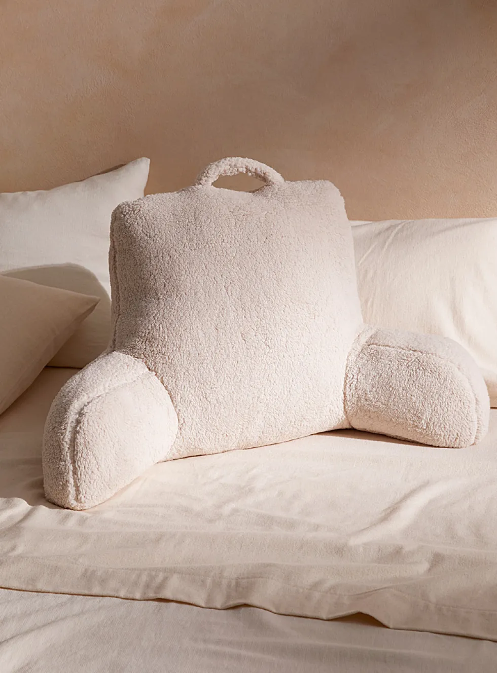 Cream high-pile fleece reading cushion