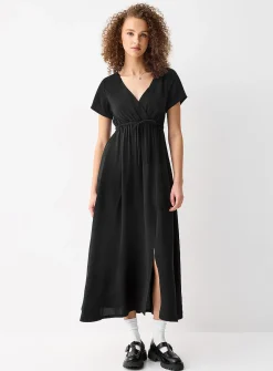 Crossover neckline crepe maxi dress