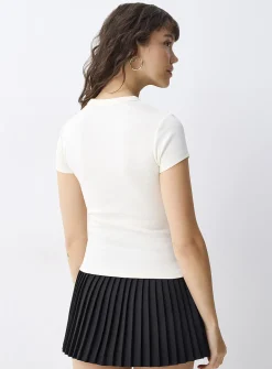 Cute fitted T-shirt