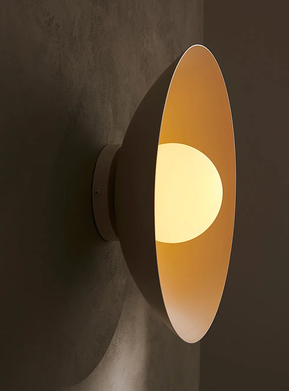 Danoise light fixture