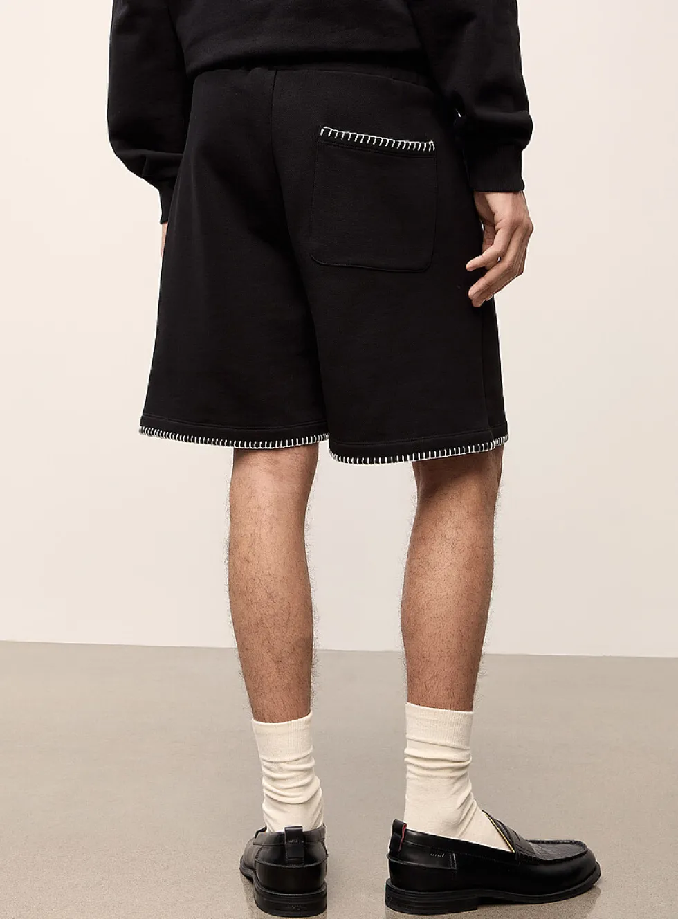 Daronso contrast-embroidery terry-lined short