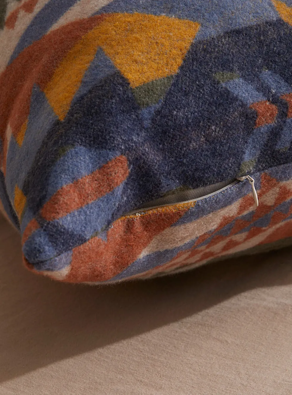 Desert valley cushion