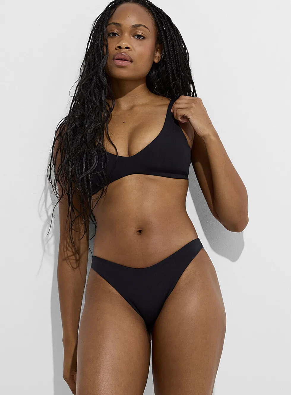 Dip curved cheeky bottom