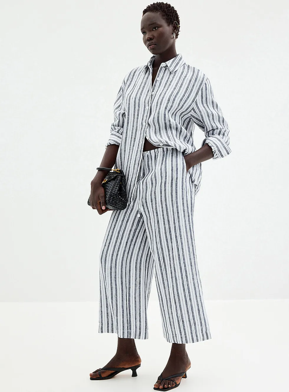 Drawcord waist pure linen capri pant