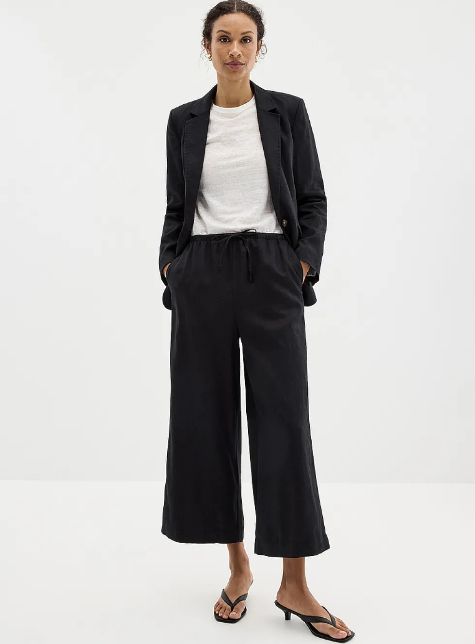 Elastic waist pure linen capri pant