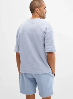 Embossed geo T-shirt