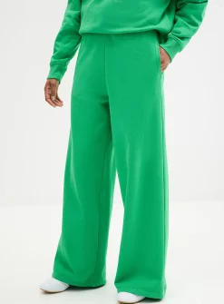 Extra-wide fleece pant