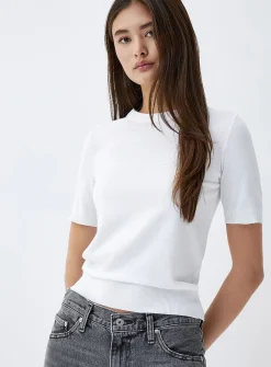 Fine-knit short-sleeve sweater