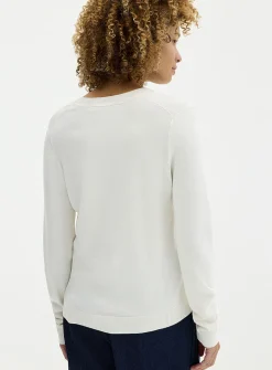 Fine-knit V-neck sweater