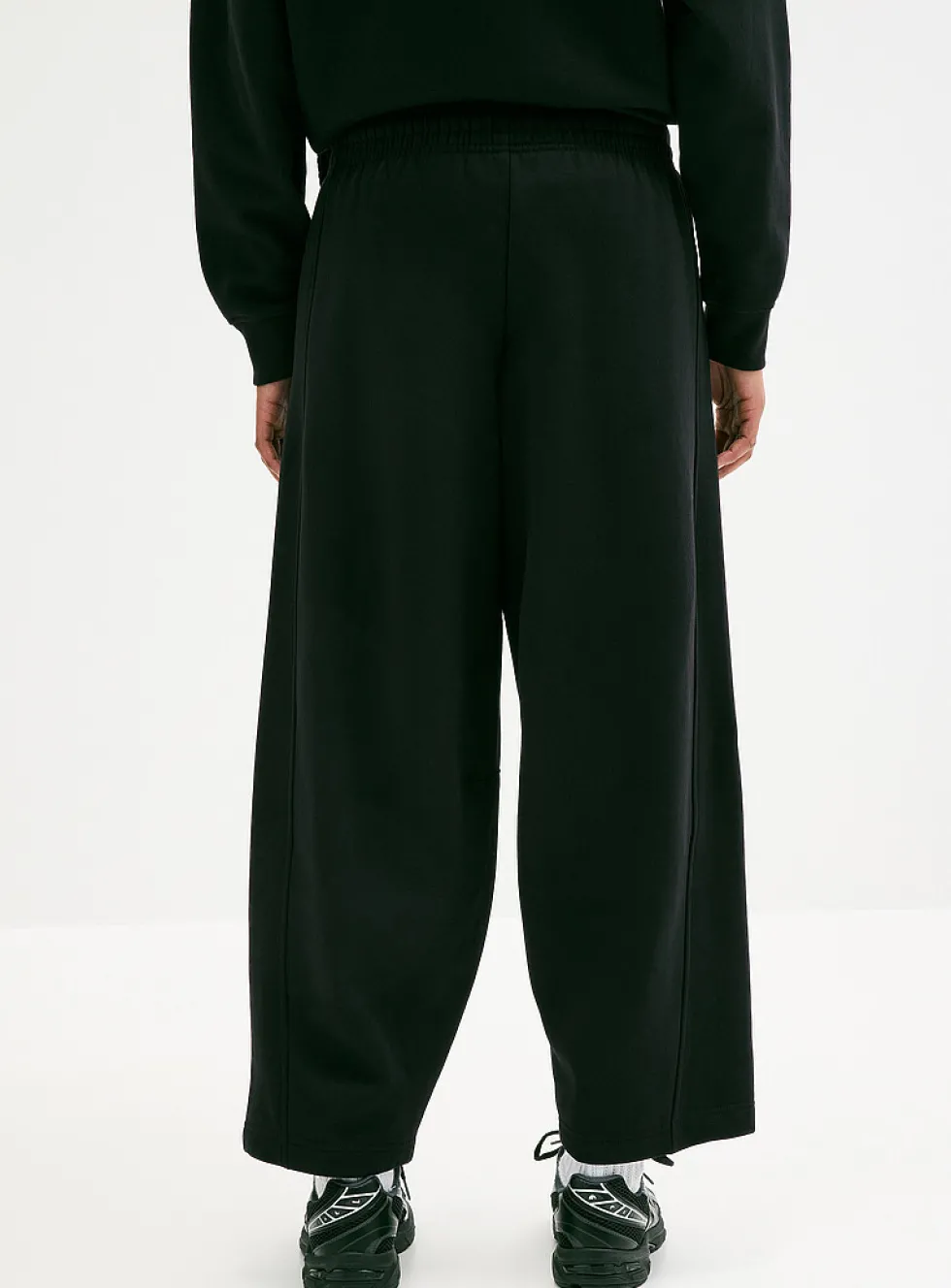 Fleece barrel-leg pant