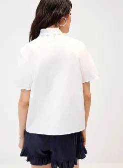 Floral embroidery collar blouse