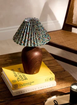 Floral lampshade rechargeable touch table lamp