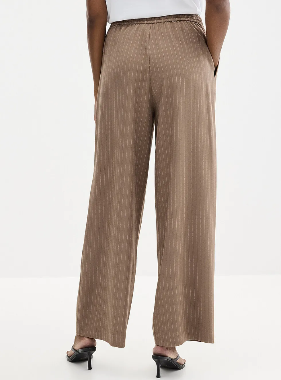 Flowy pinstripe pant
