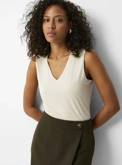 Flowy V-neck cami