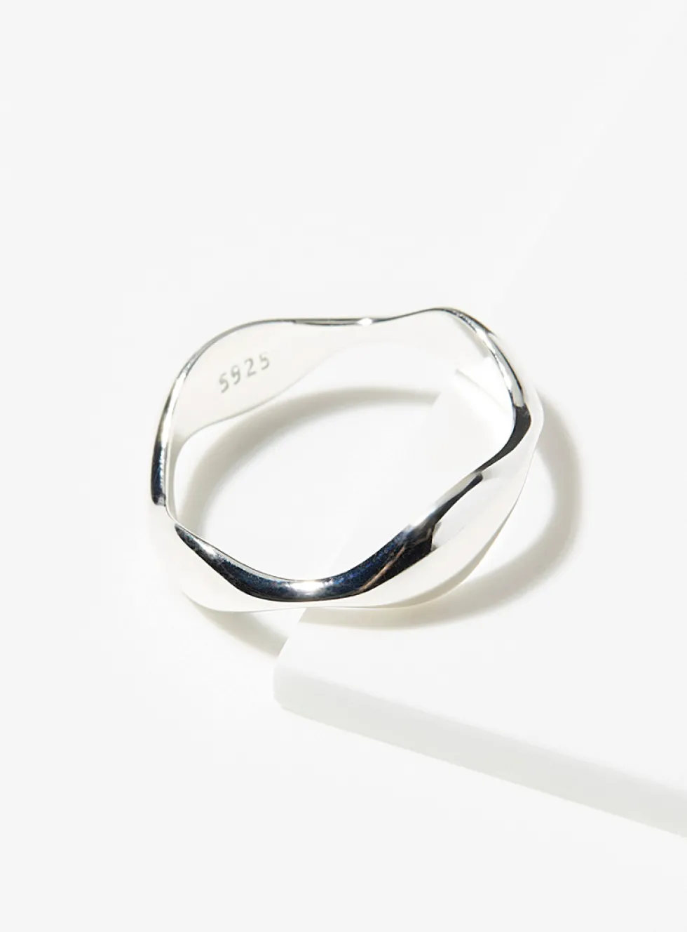 Genuine silver wave ring