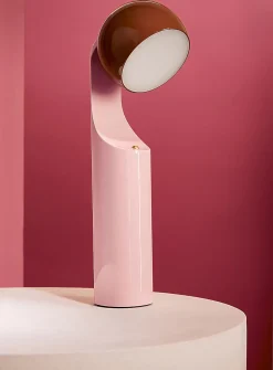 Geometric articulated portable lamp